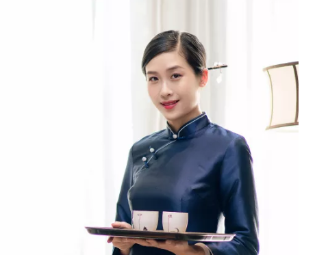 這個(gè)世界，正在悄悄獎(jiǎng)勵(lì)那些敬業(yè)的人