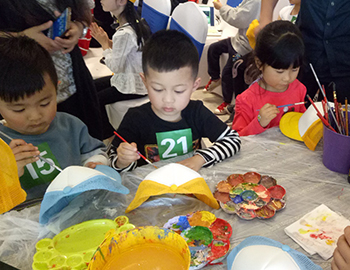 天賦遠(yuǎn)見(jiàn) 揮桿未來(lái)——建發(fā)·中央公園高爾夫親子嘉年華活動(dòng)圓滿(mǎn)舉行 