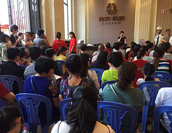 建發(fā)燕郡｜中央廣場(chǎng)盛大開盤，掀起搶鋪熱潮 