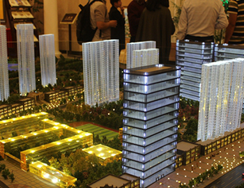 建發(fā)瓏玥灣:項(xiàng)目初定沙盤已出爐 工地平整中